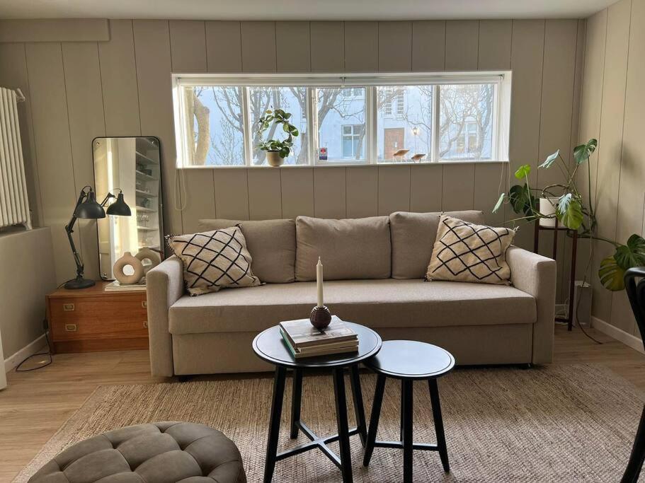 New Cozy Bohemian Dowtown Reykjavik Apartment ภายนอก รูปภาพ